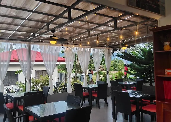 Garden Village 3* 몰볼