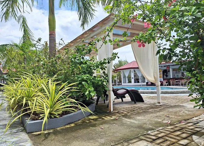Garden Village 호텔 3*