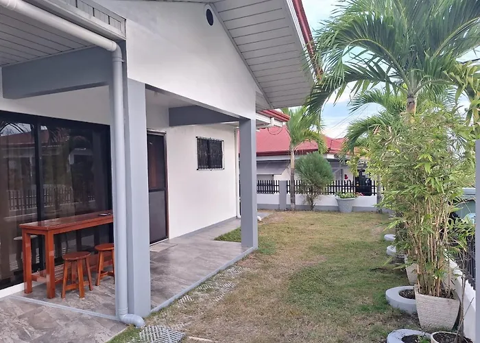 Garden Village 3*