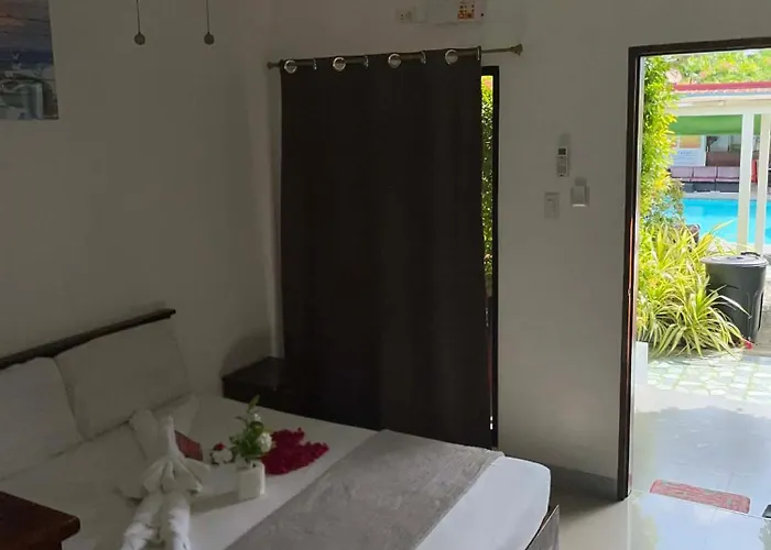 Garden Village 3*