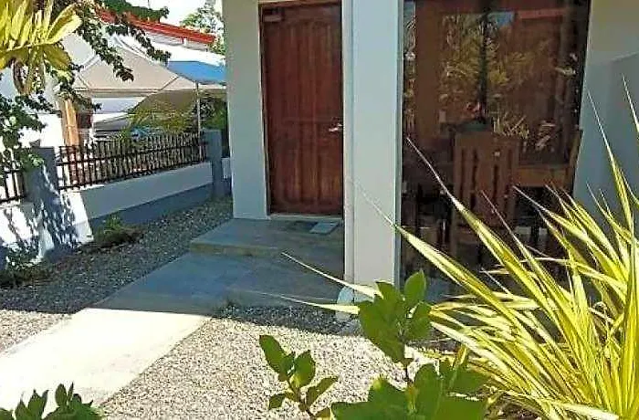 Garden Village 3*