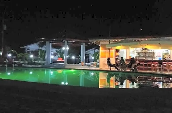 Garden Village 몰볼